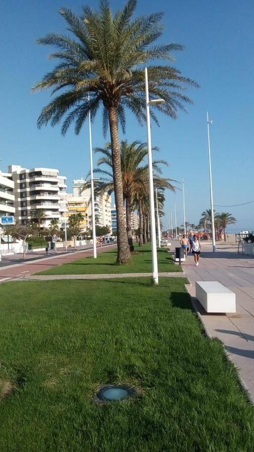 Edificio Attikos - Solo Familias Apartamento Gandía Exterior foto